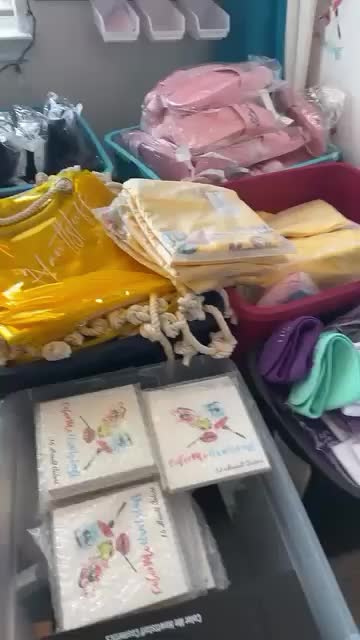 @ColorMeHawttStuff