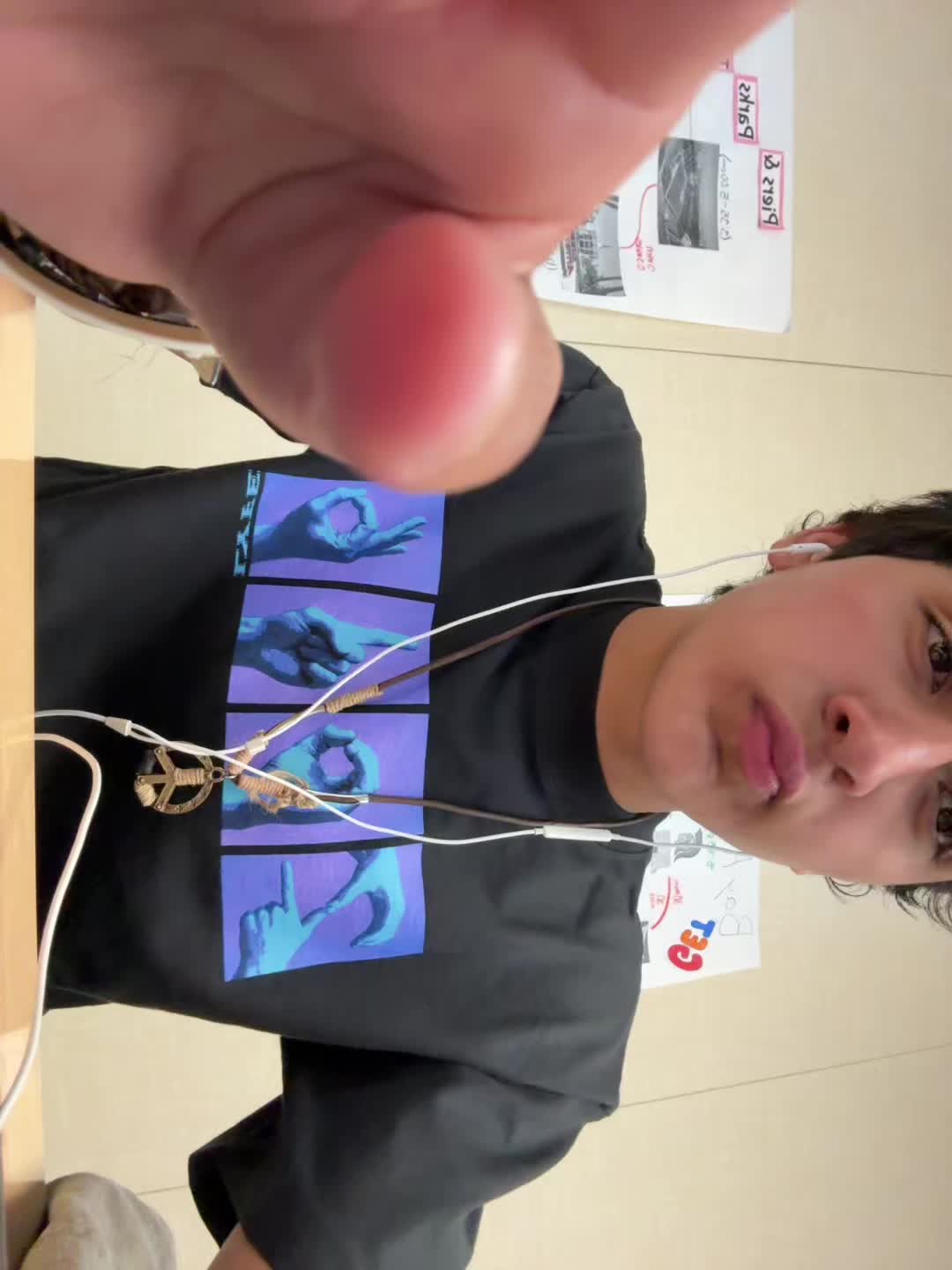 @☮️