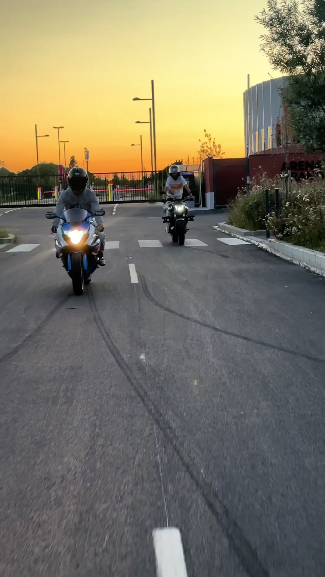 @Anissa 🏍