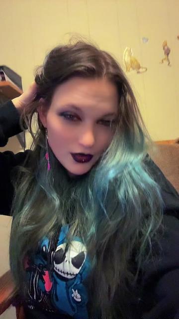 @𝕯𝖆𝖎𝖘𝖞&rsquo;𝖟 𝕯𝖚𝖓𝖌𝖊𝖔𝖓🐉
