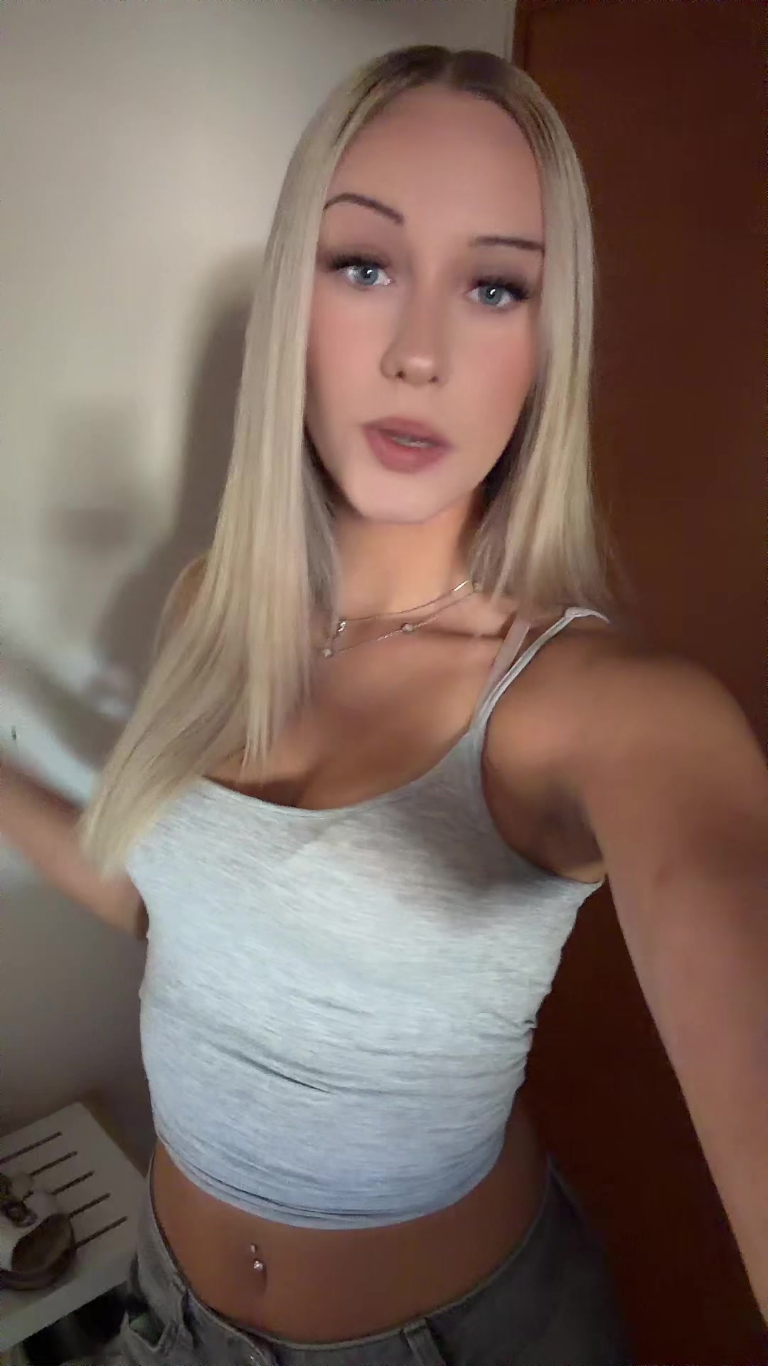 @𝐄&lsquo;🦇