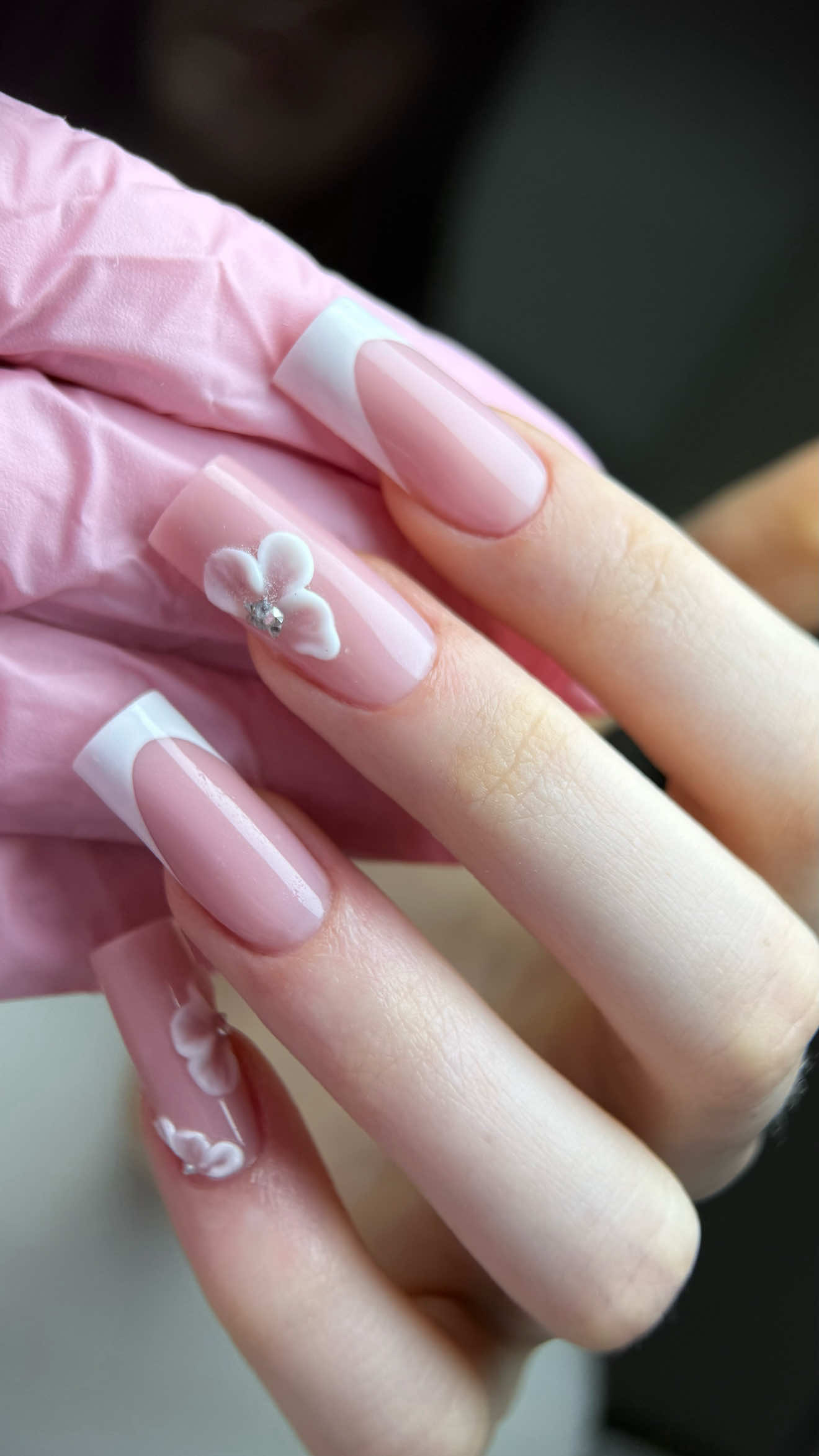 @zuk_nails