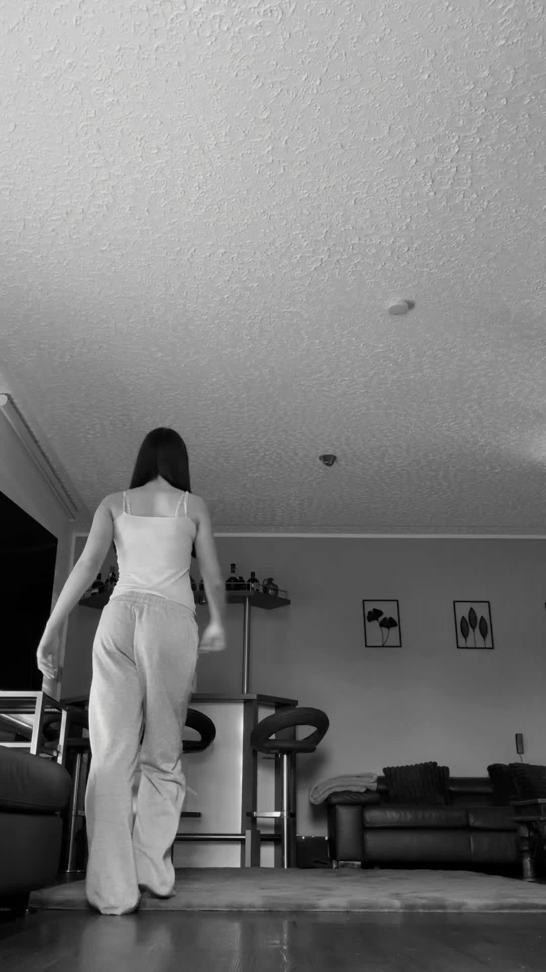 @totally_luana