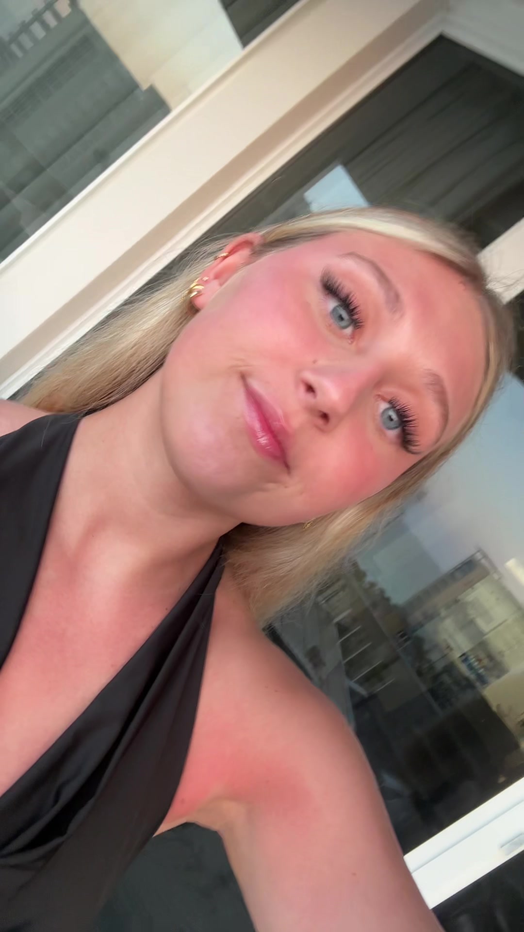 @Ella