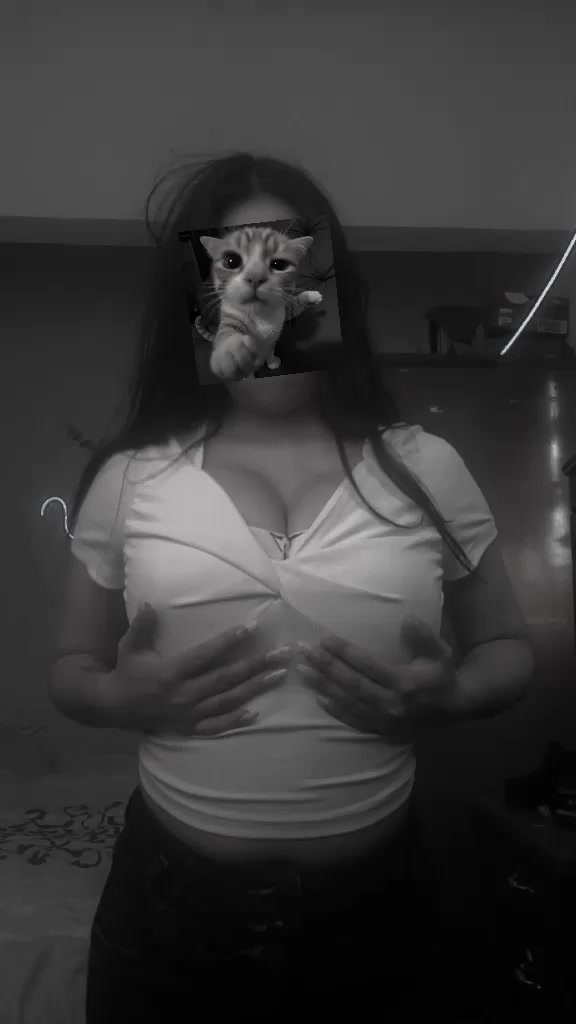 @𝕮𝖍𝖊𝖗𝖗𝖞 𝖑𝖊𝖉𝖞 🍒