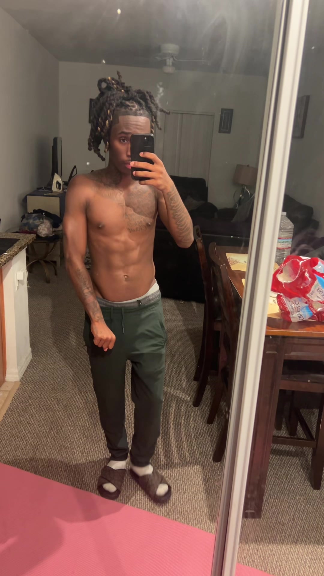 @zy