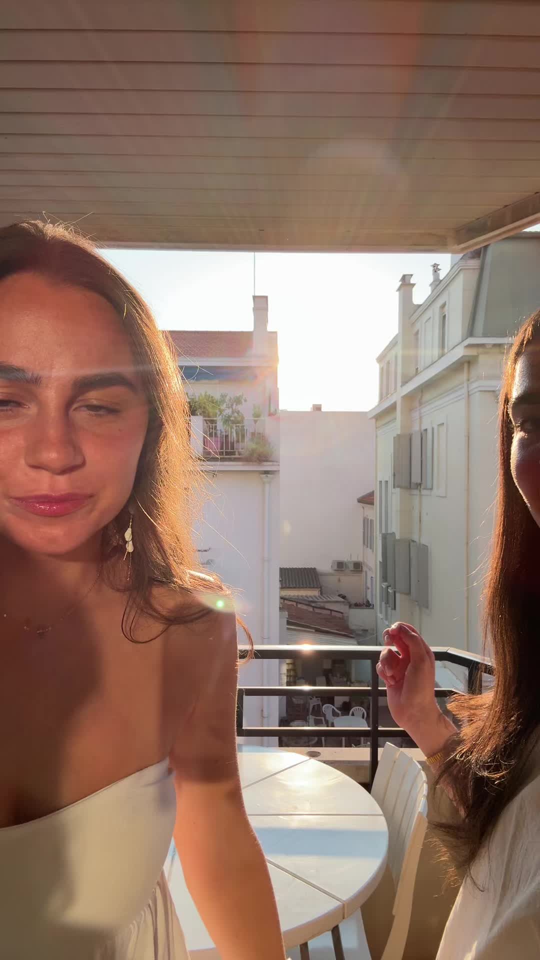 @candidcourtneyy