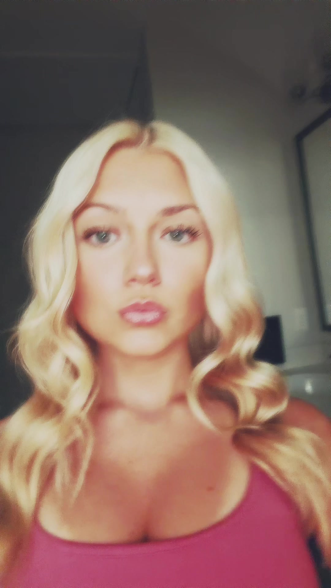 @𝐋𝐄𝐗𝐈𝐄 𝐏𝐄𝐑𝐑𝐘