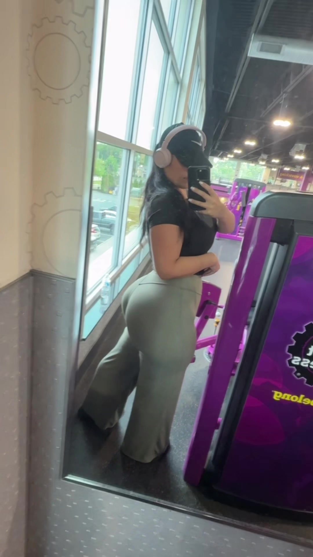 @Ella Arie