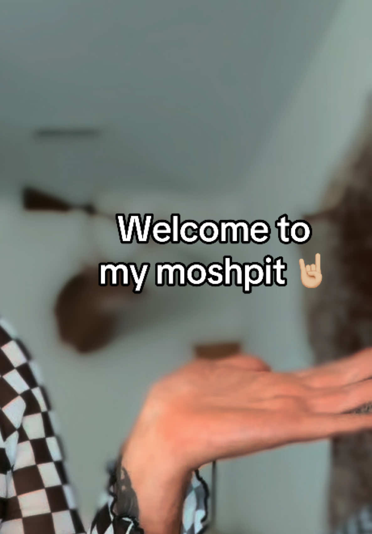 @Liv’s Mosh Pit โ๏ธ๐