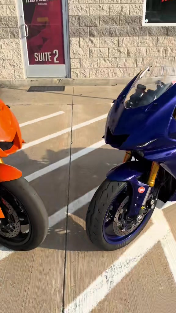 @MotoBros