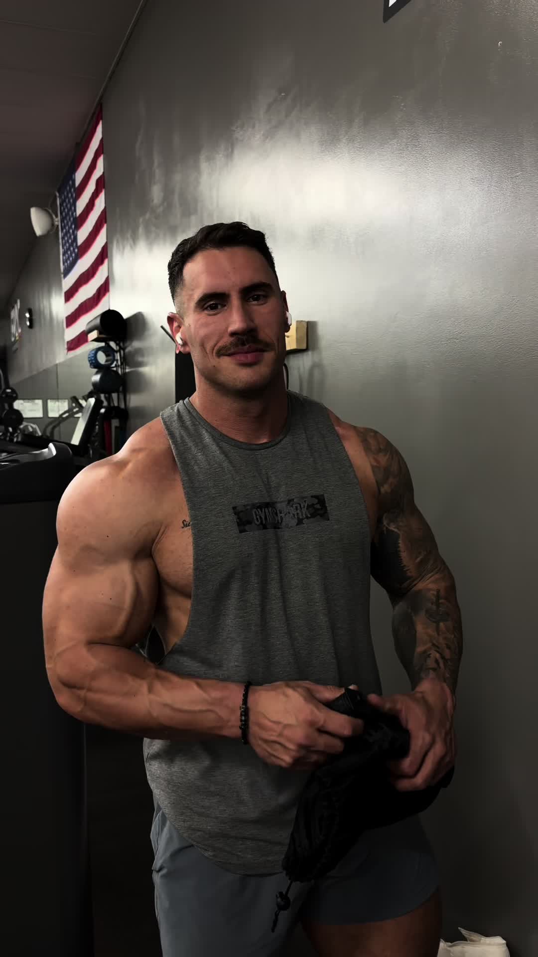 @Brady Barnes | IFBB PRO