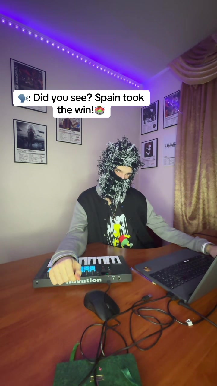 @niketus