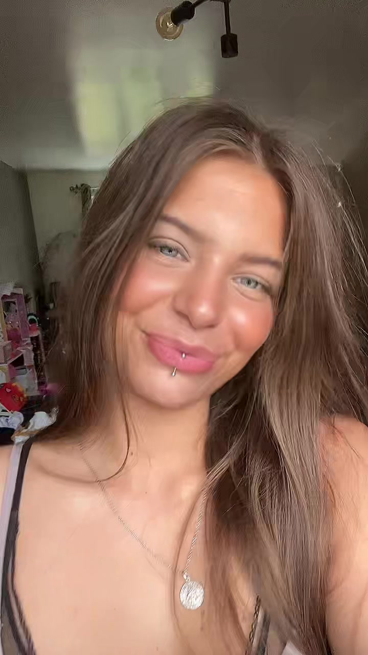@Ell🤍