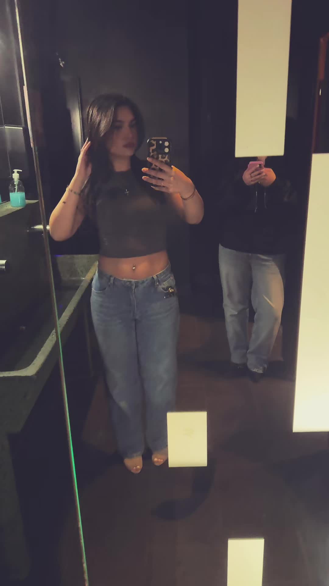 @μίνα