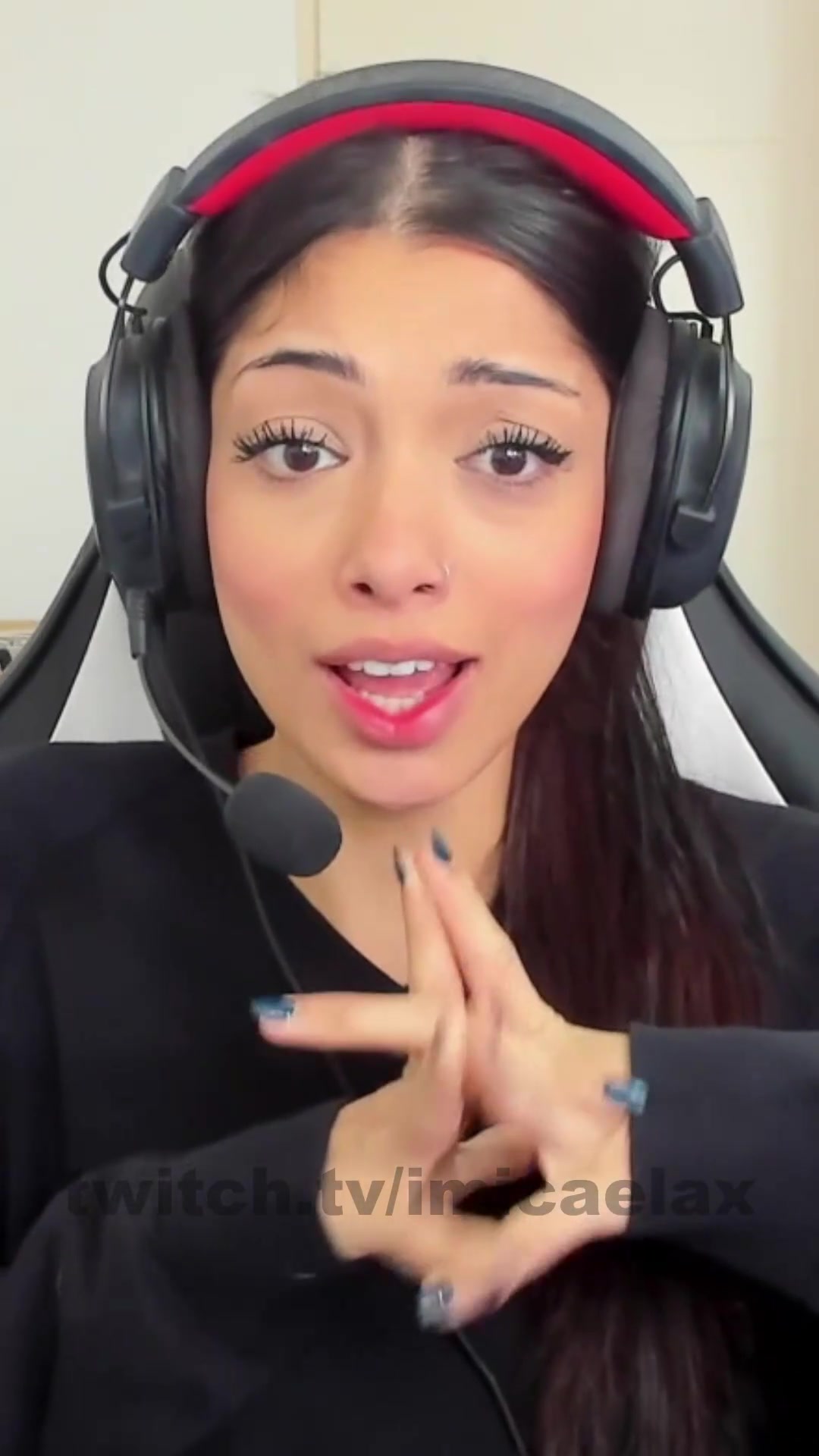 @Micaela