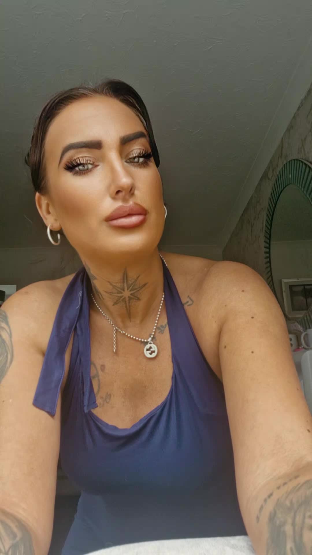 @sarah wake 💋