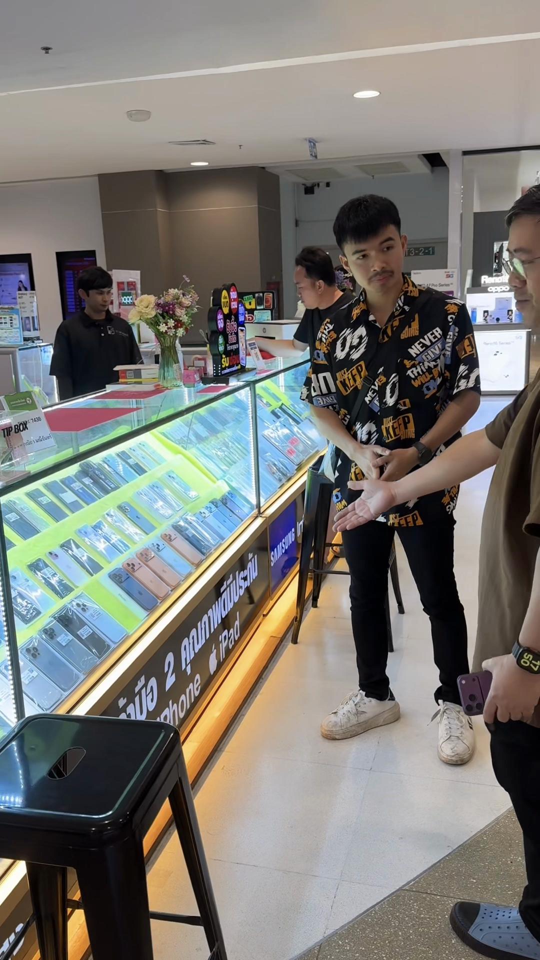 @'ไนท์' โร ริ เกรช 🏳️&zwj;🌈