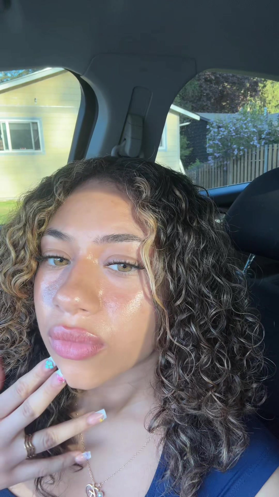@Tiara