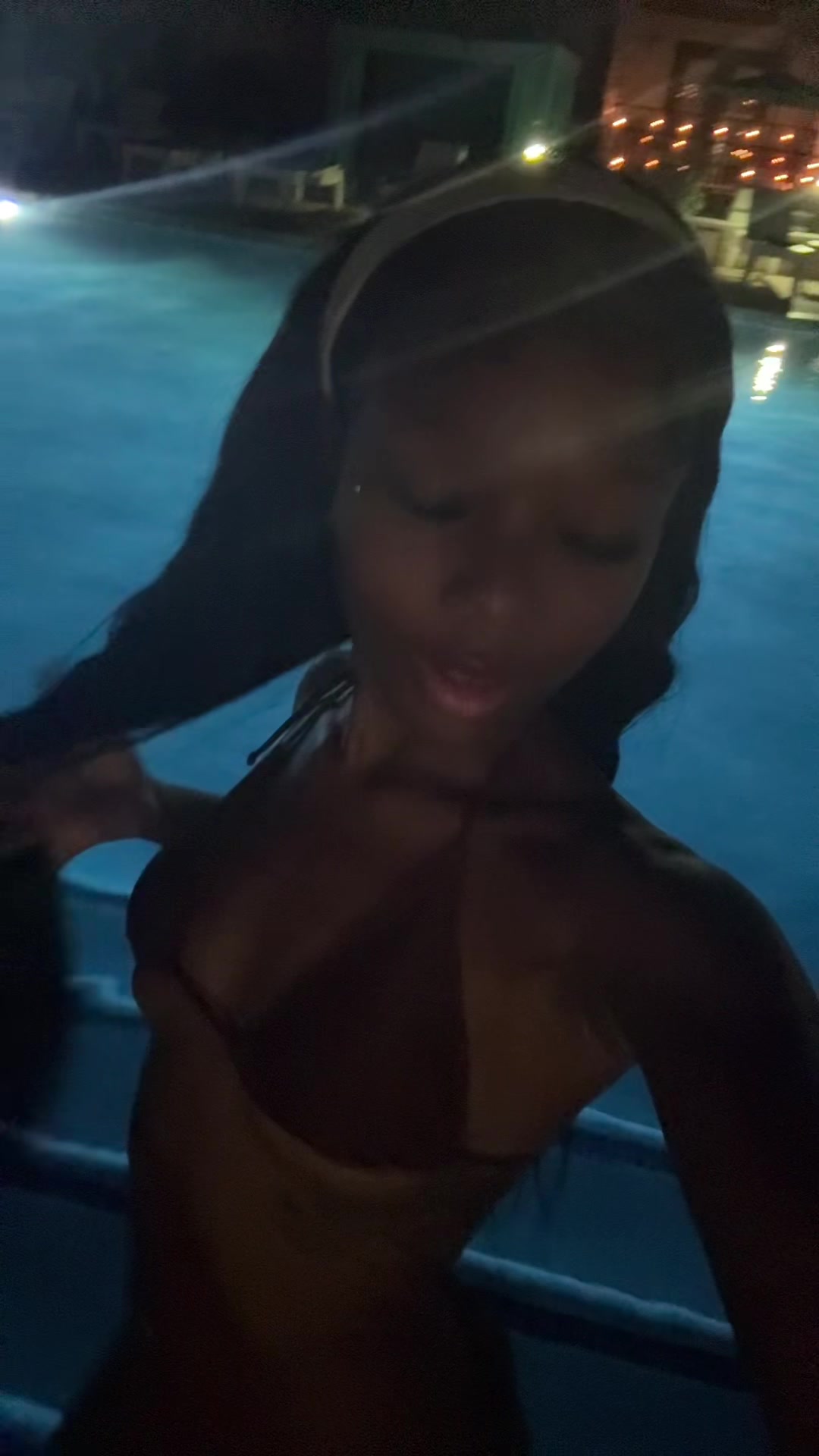 @naomithetopic
