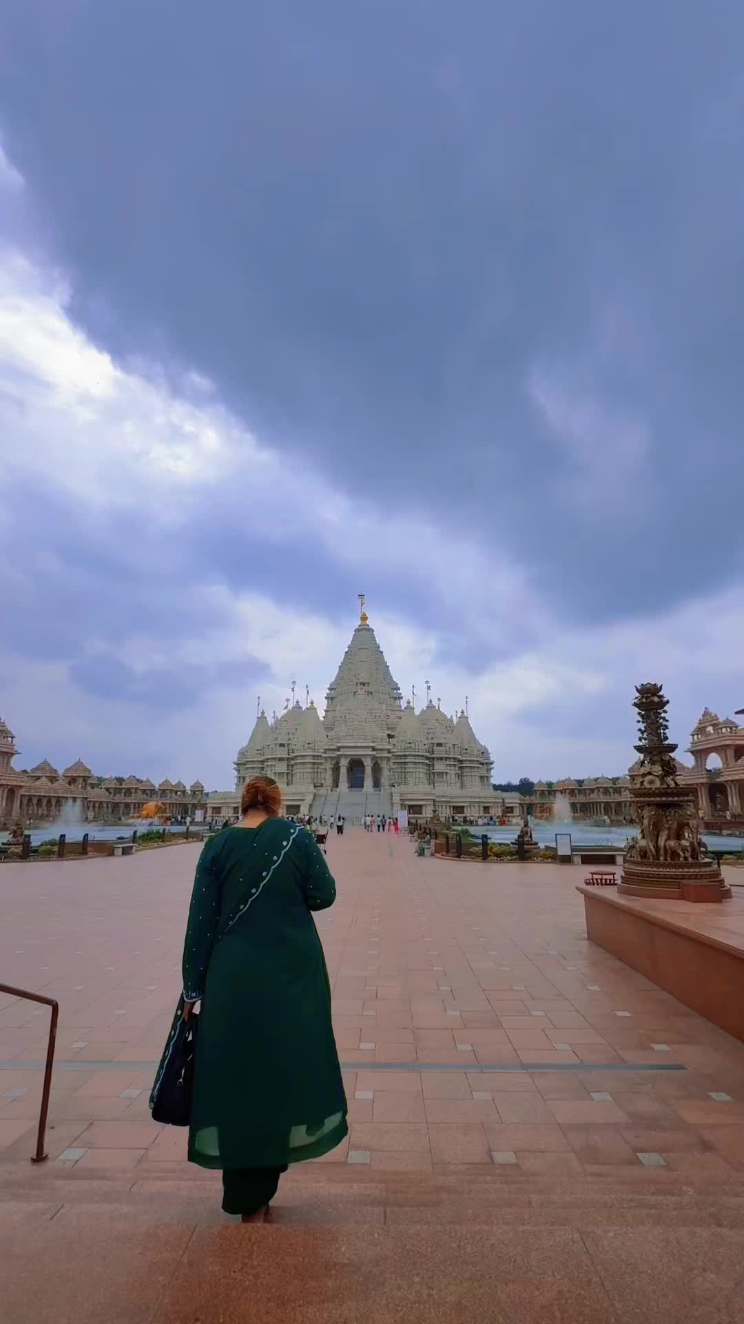 @Saanvimamu🇳🇵🇺🇸ᥫ᭡