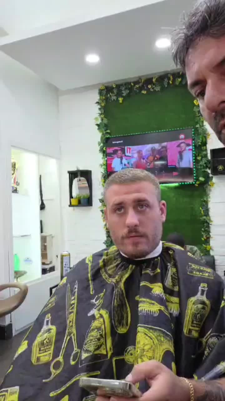 @DIAMOCI un TAGLIO