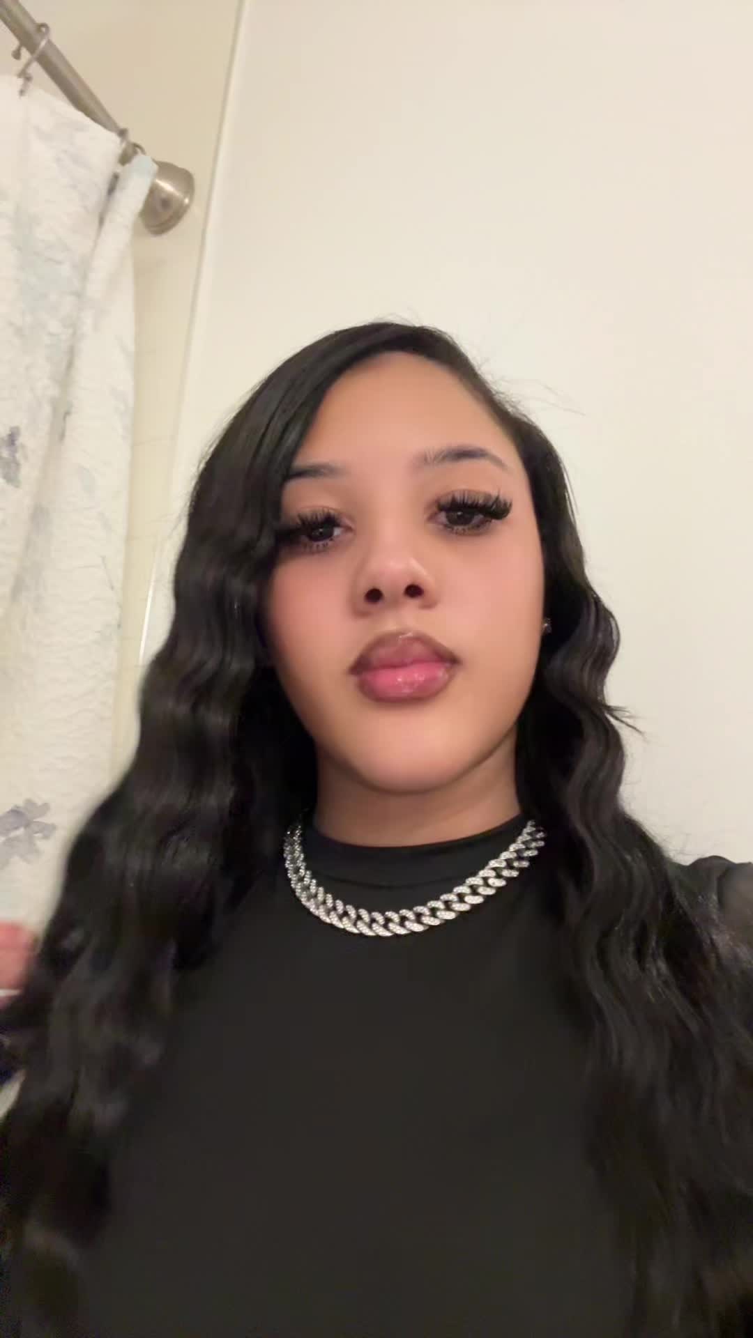 @Nina 🧸🖤