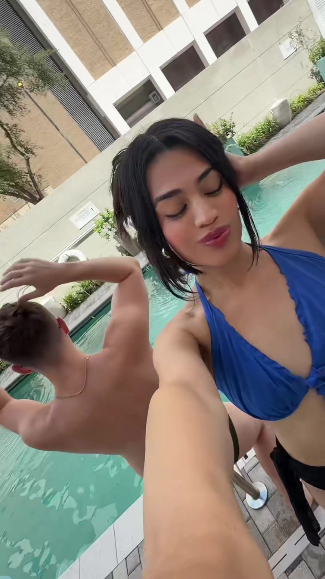 @aurajia_