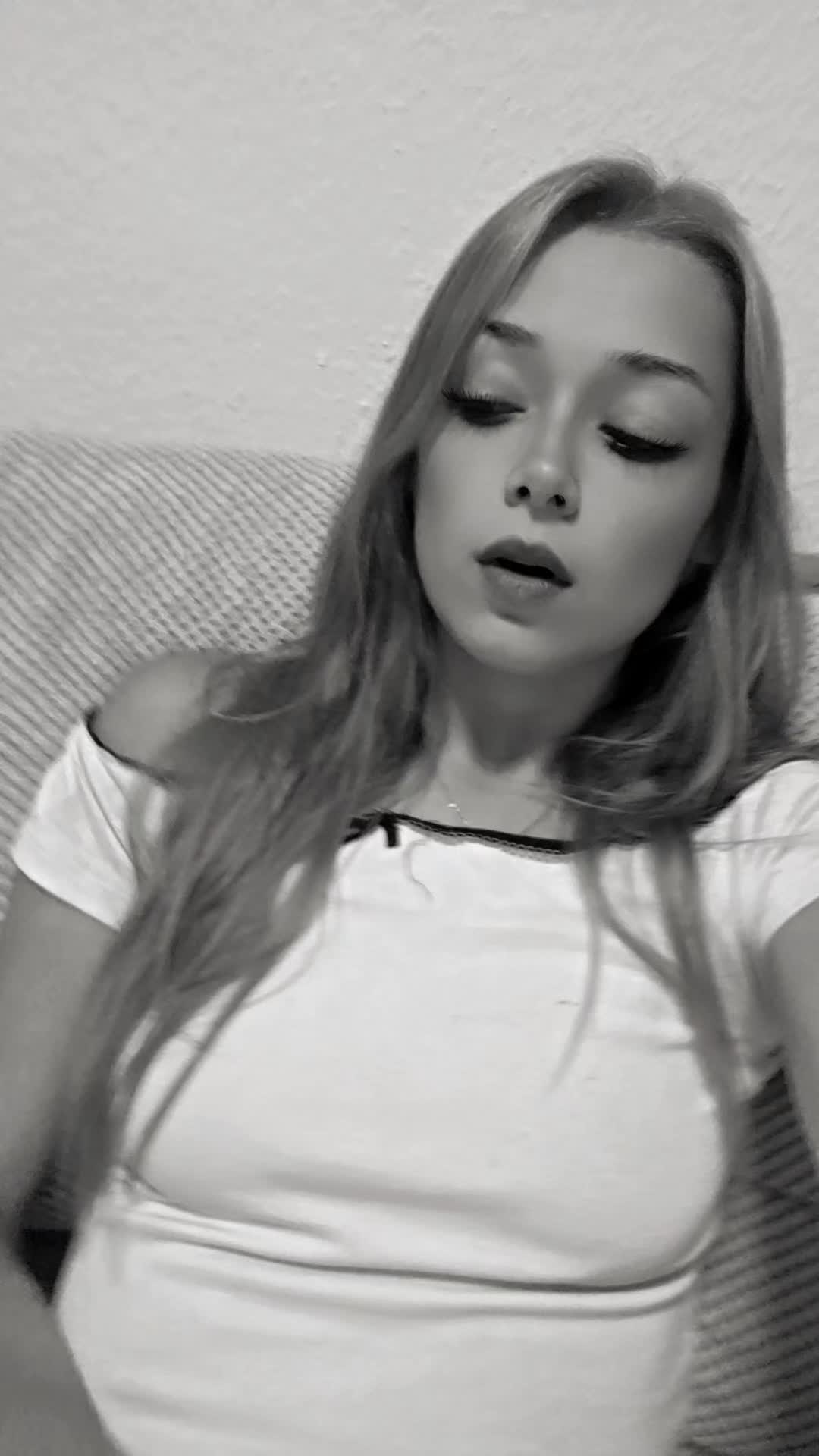 @Mistralix