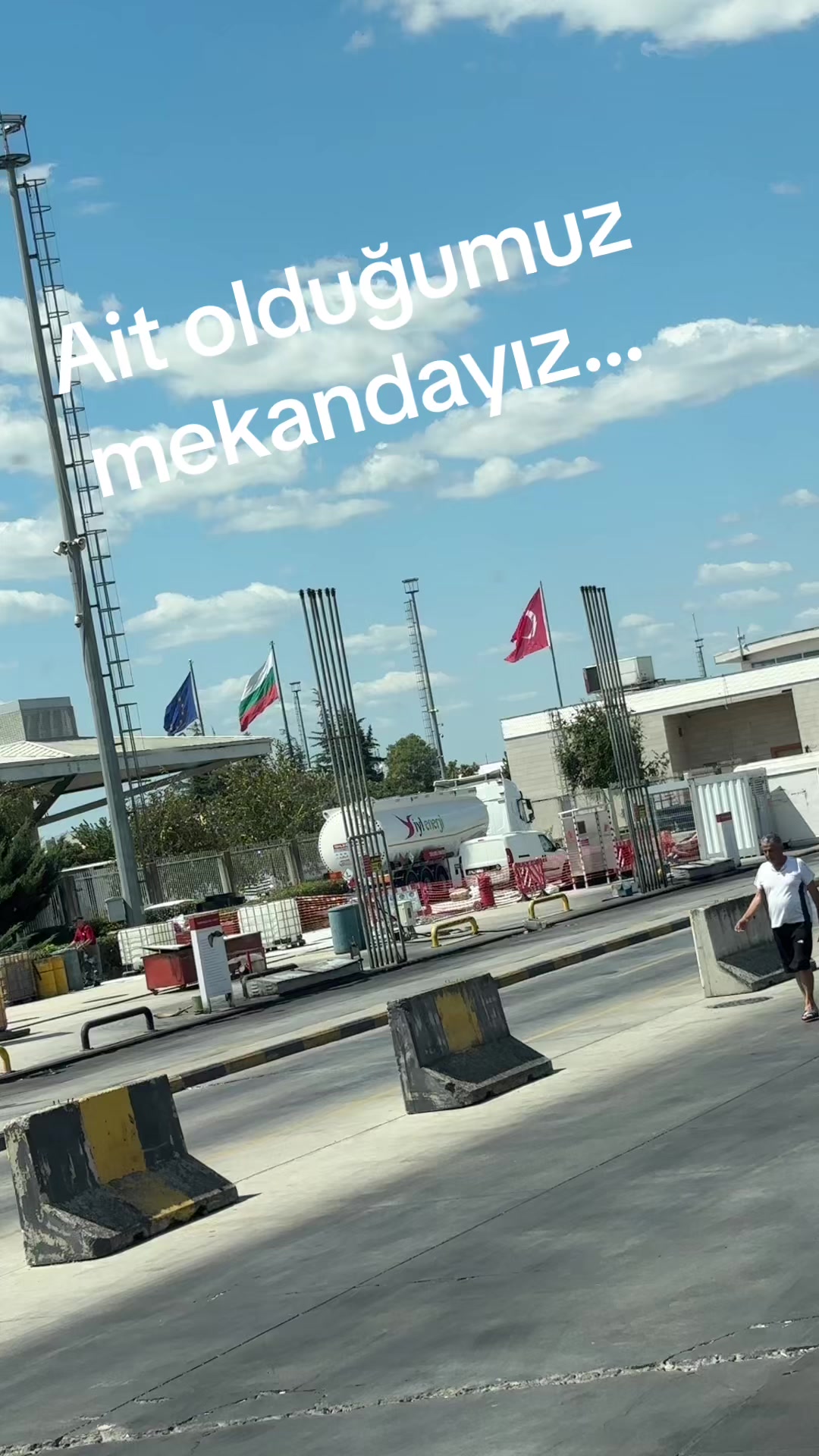 @BARIŞ
