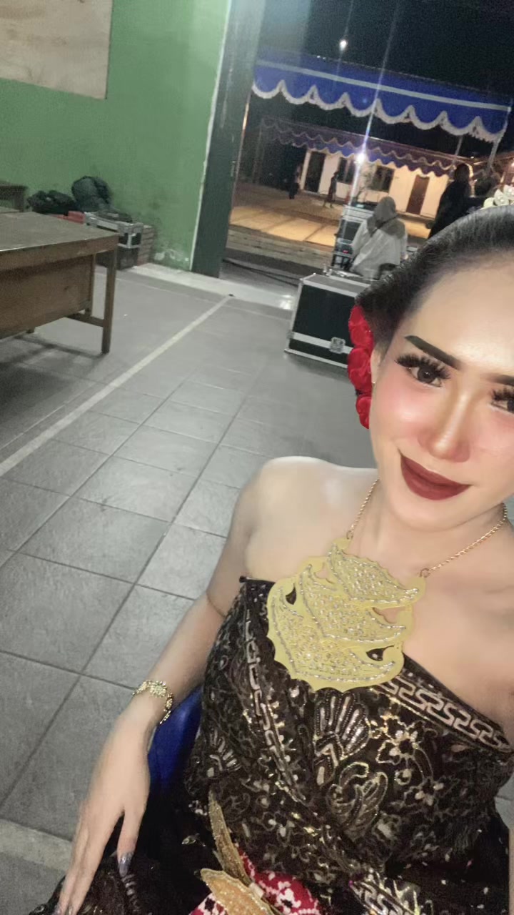 @mayamusti_