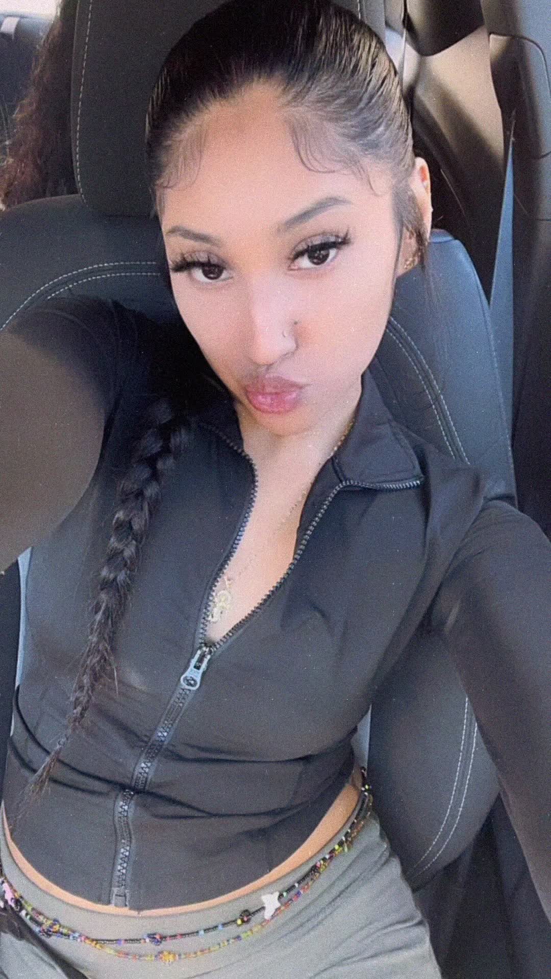 @⃟