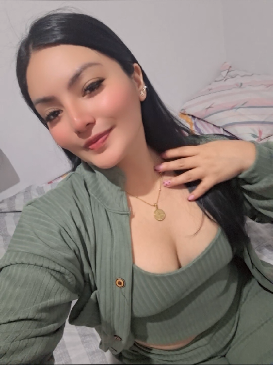 @karinaflores13