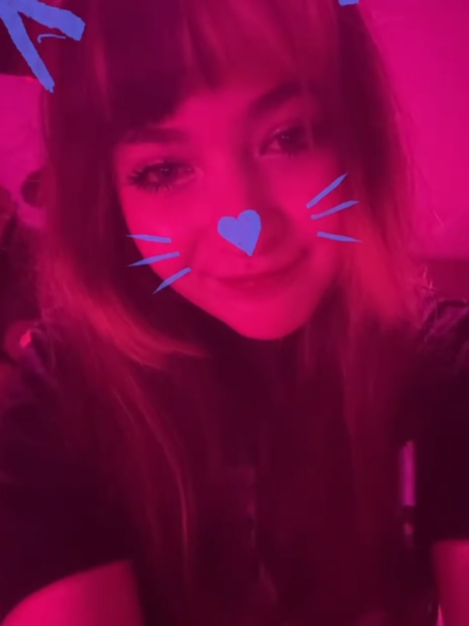 @𝓐𝓷𝓰𝓮𝓵𝓲𝓷𝓪