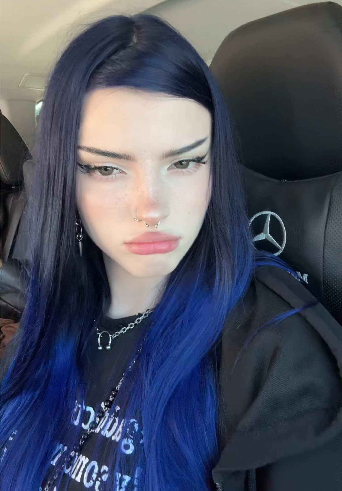 @🔒