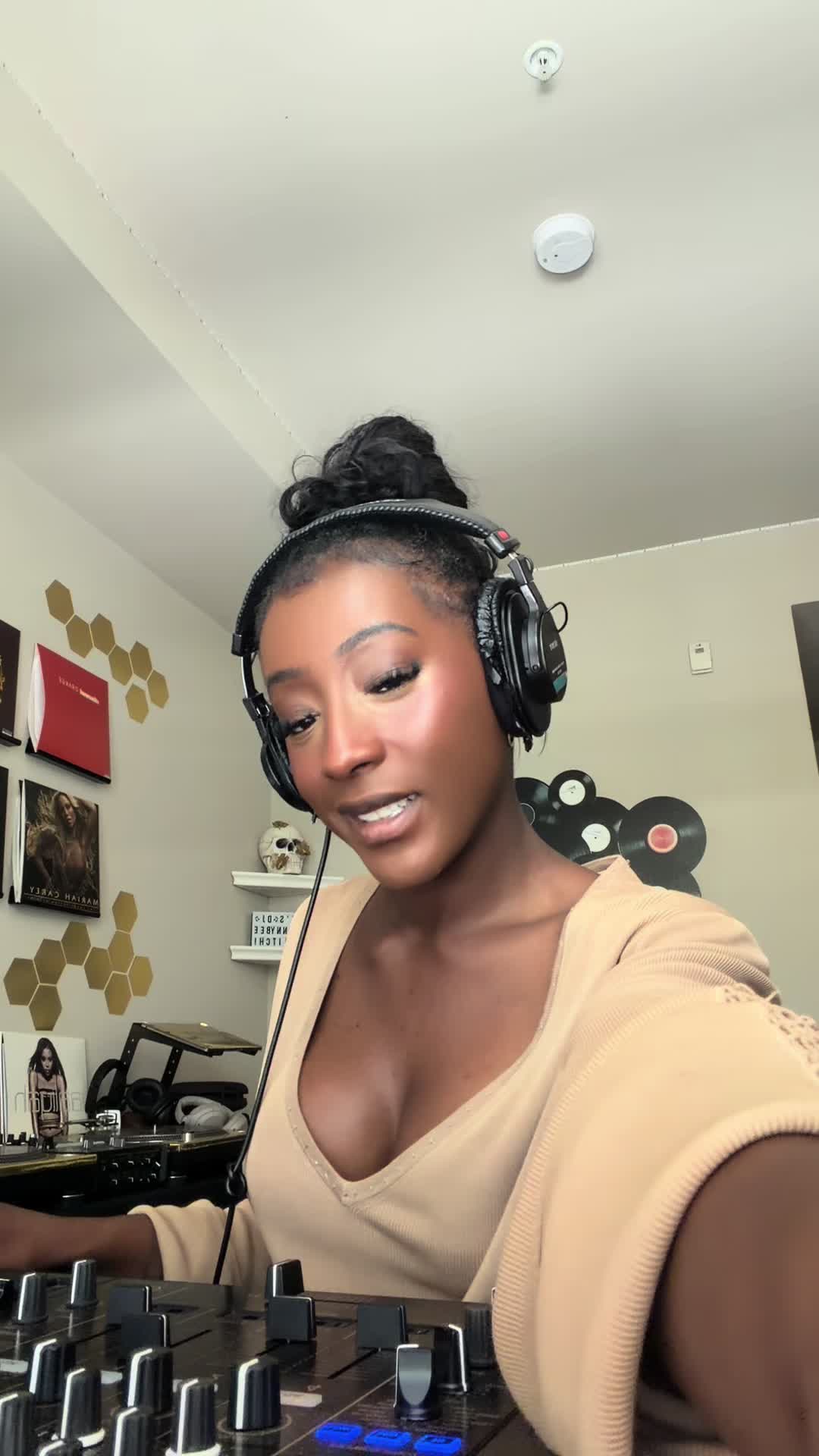 @djhunnybee