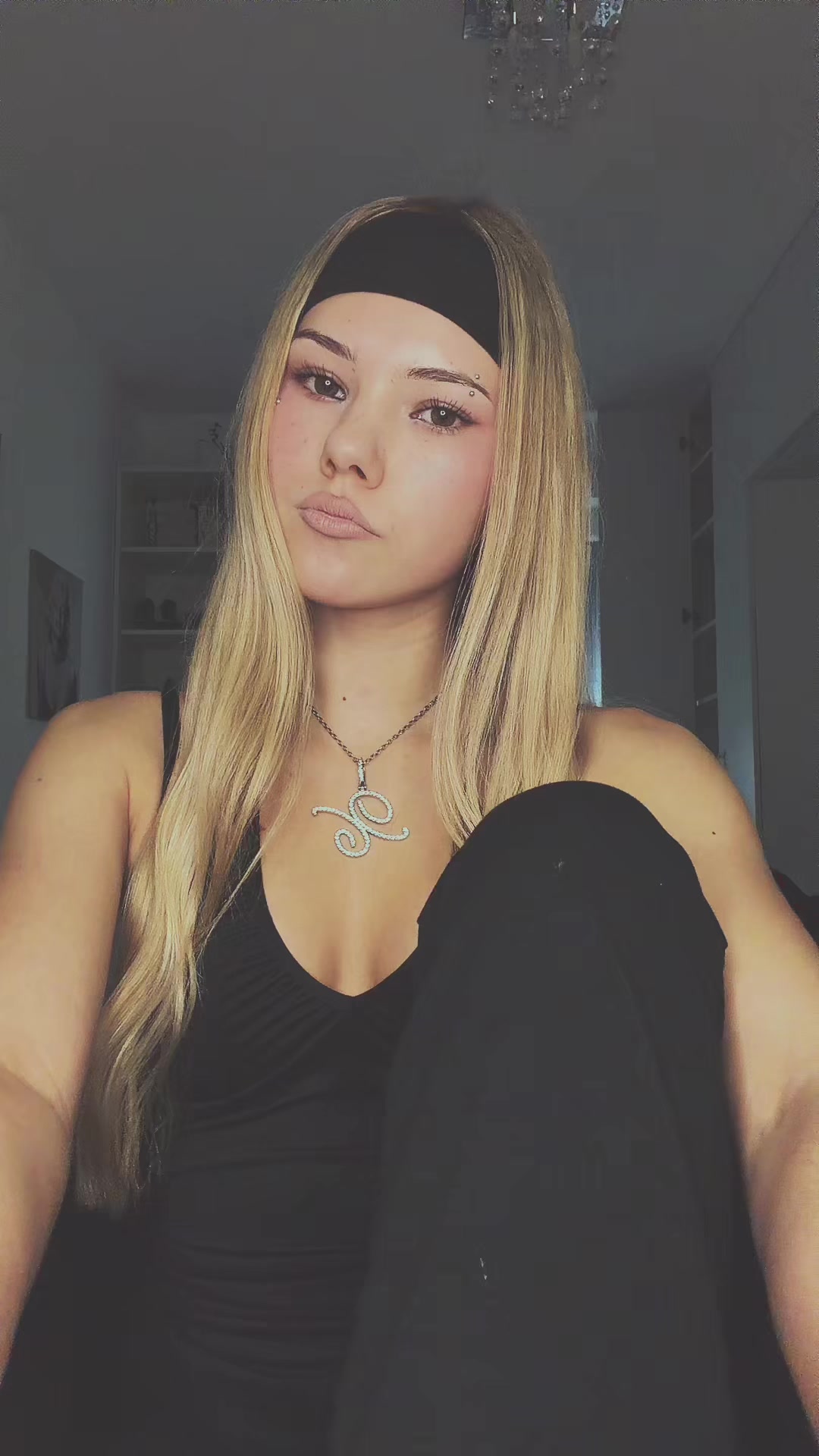 @༺♱༻