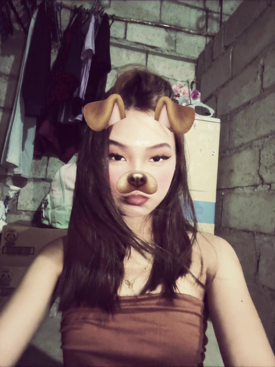@axyzas