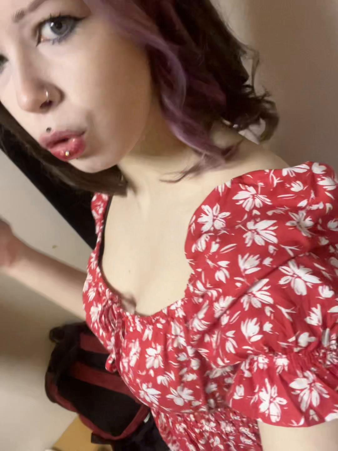 @xeuqシ