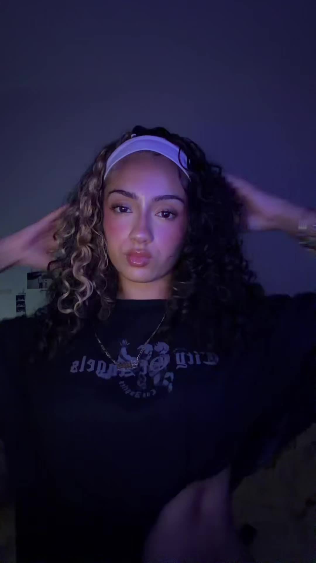 @bellabae