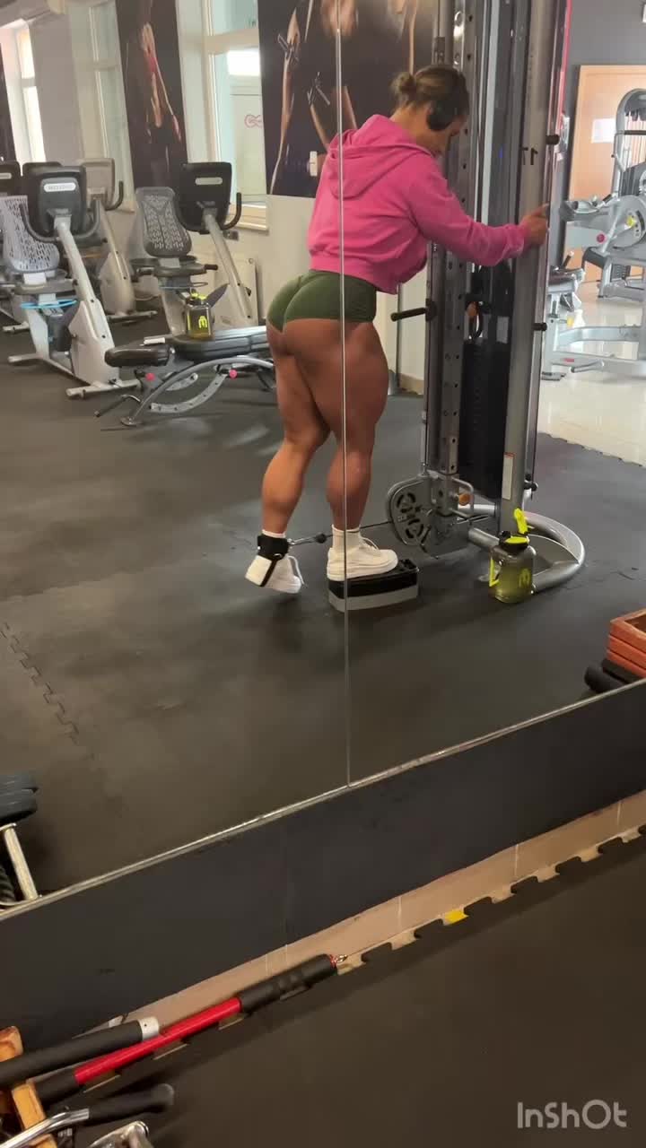 @extreme_woman