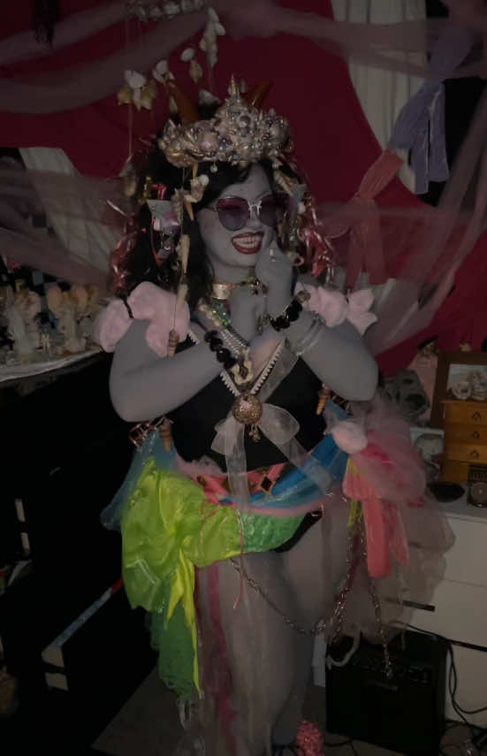 @helltiervriska