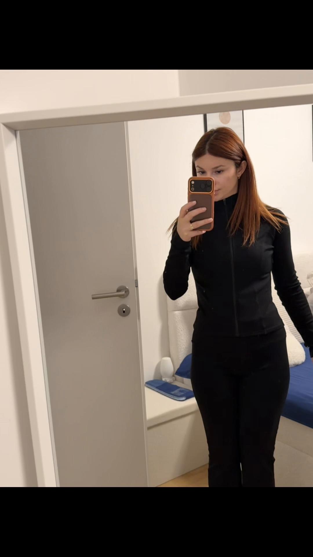 @jxhulia