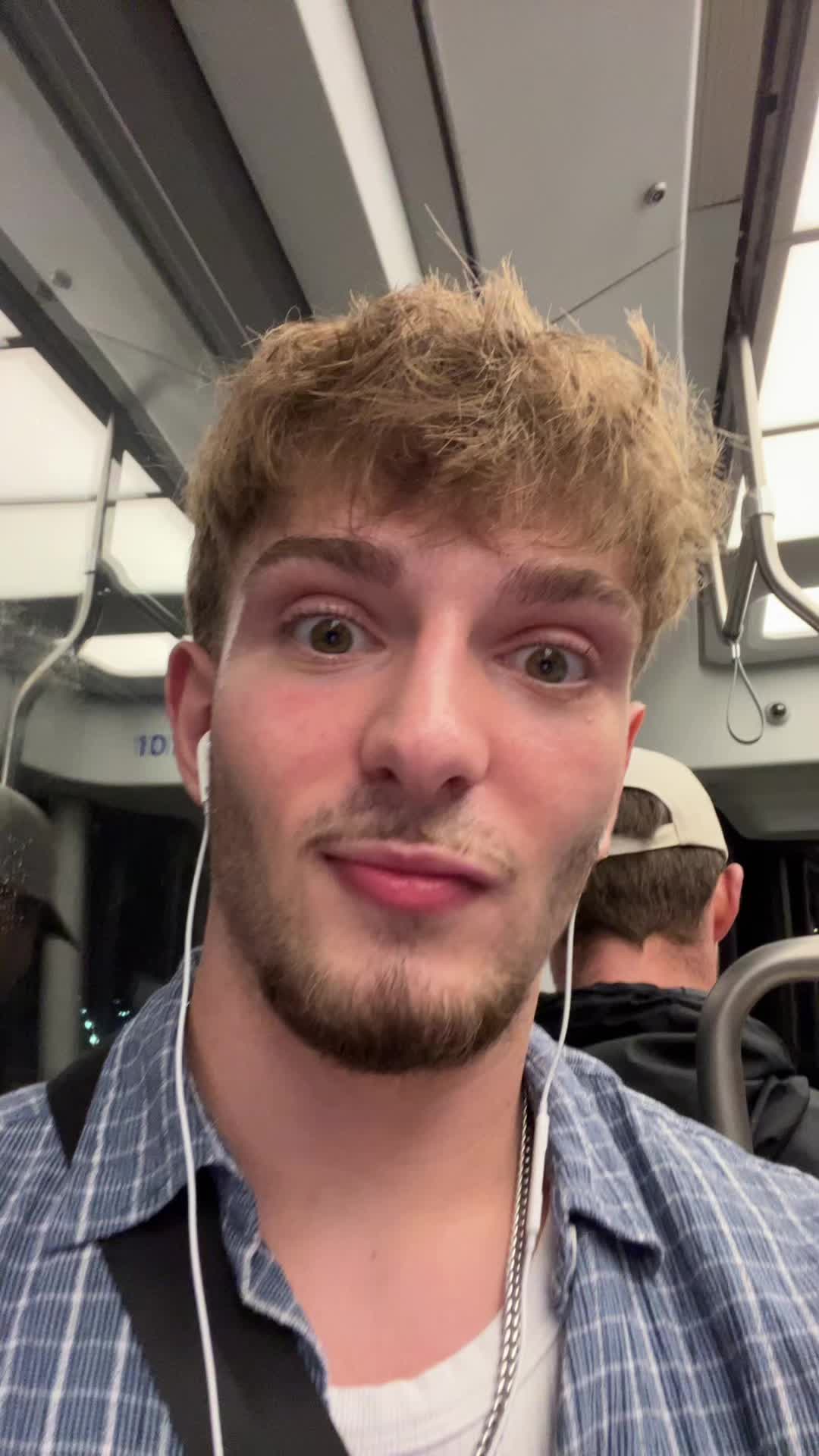 @2xmaxi