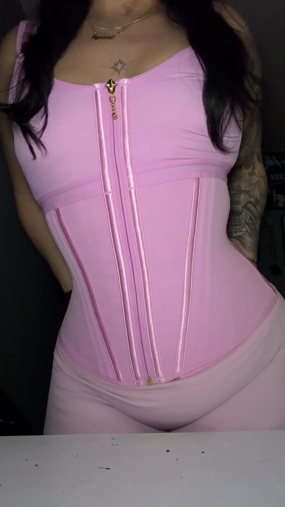 @iyari ⭑