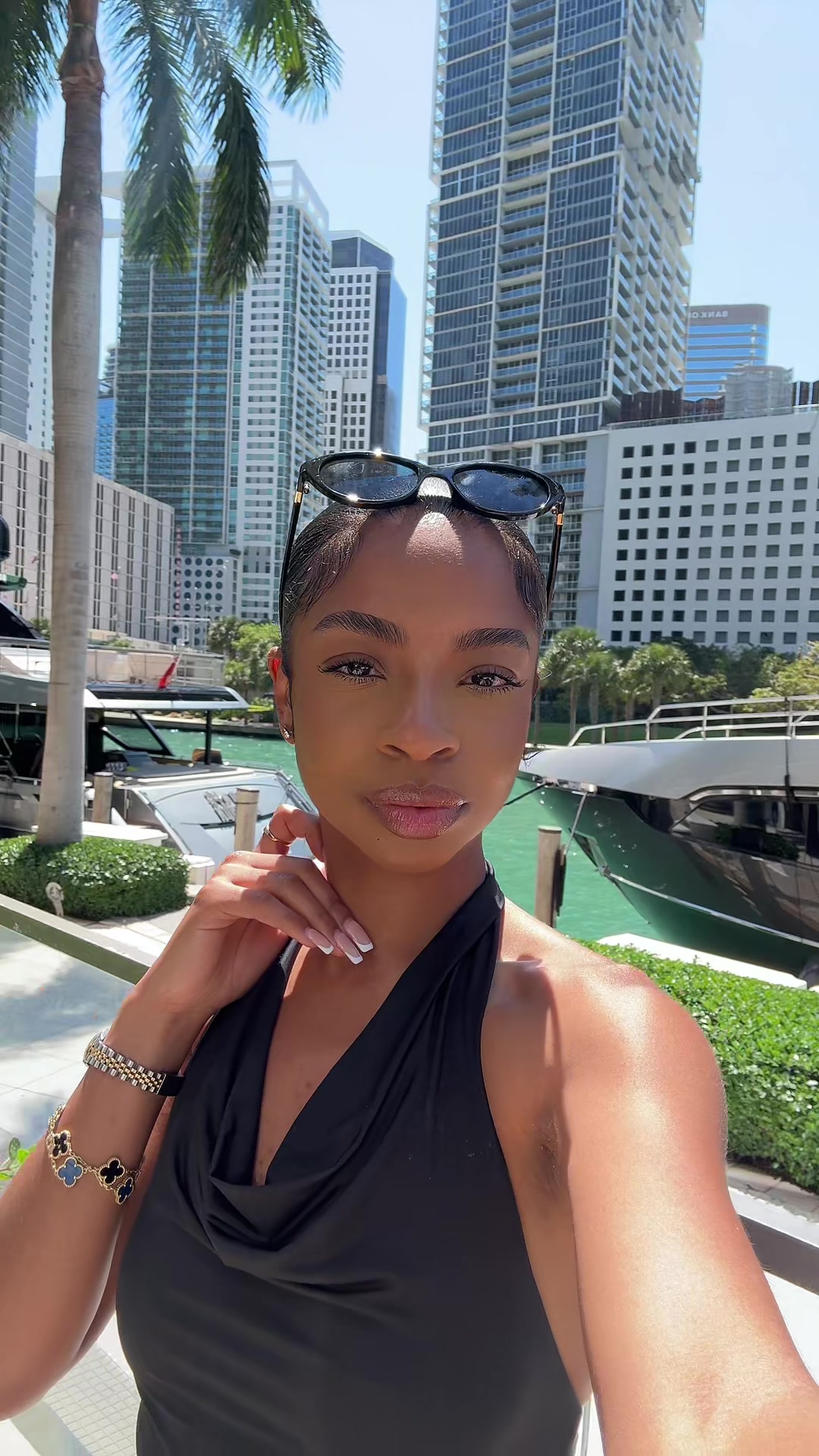 @Blacklatinaa