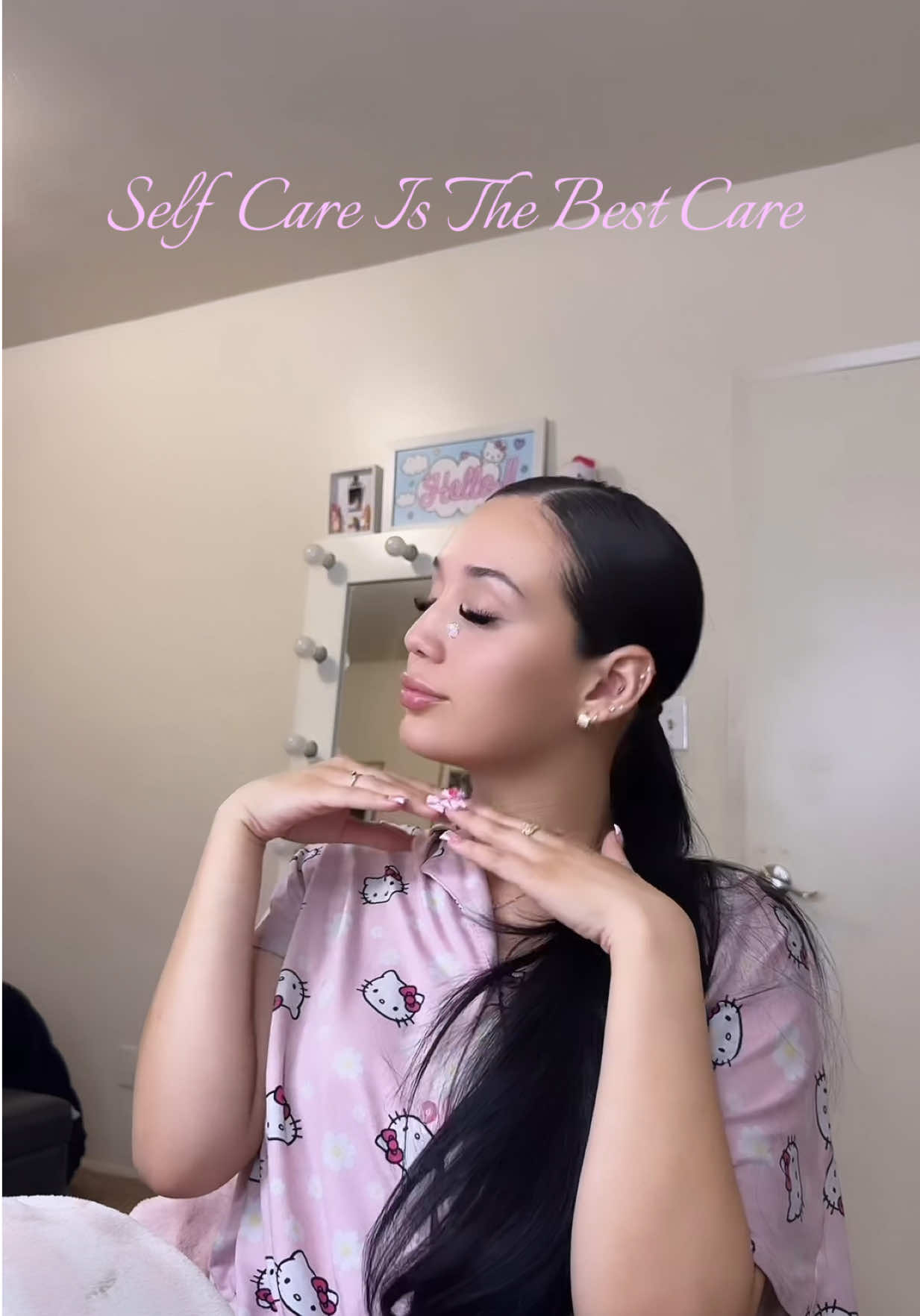 @𝑨𝒏𝒂𝒉𝒊🧁