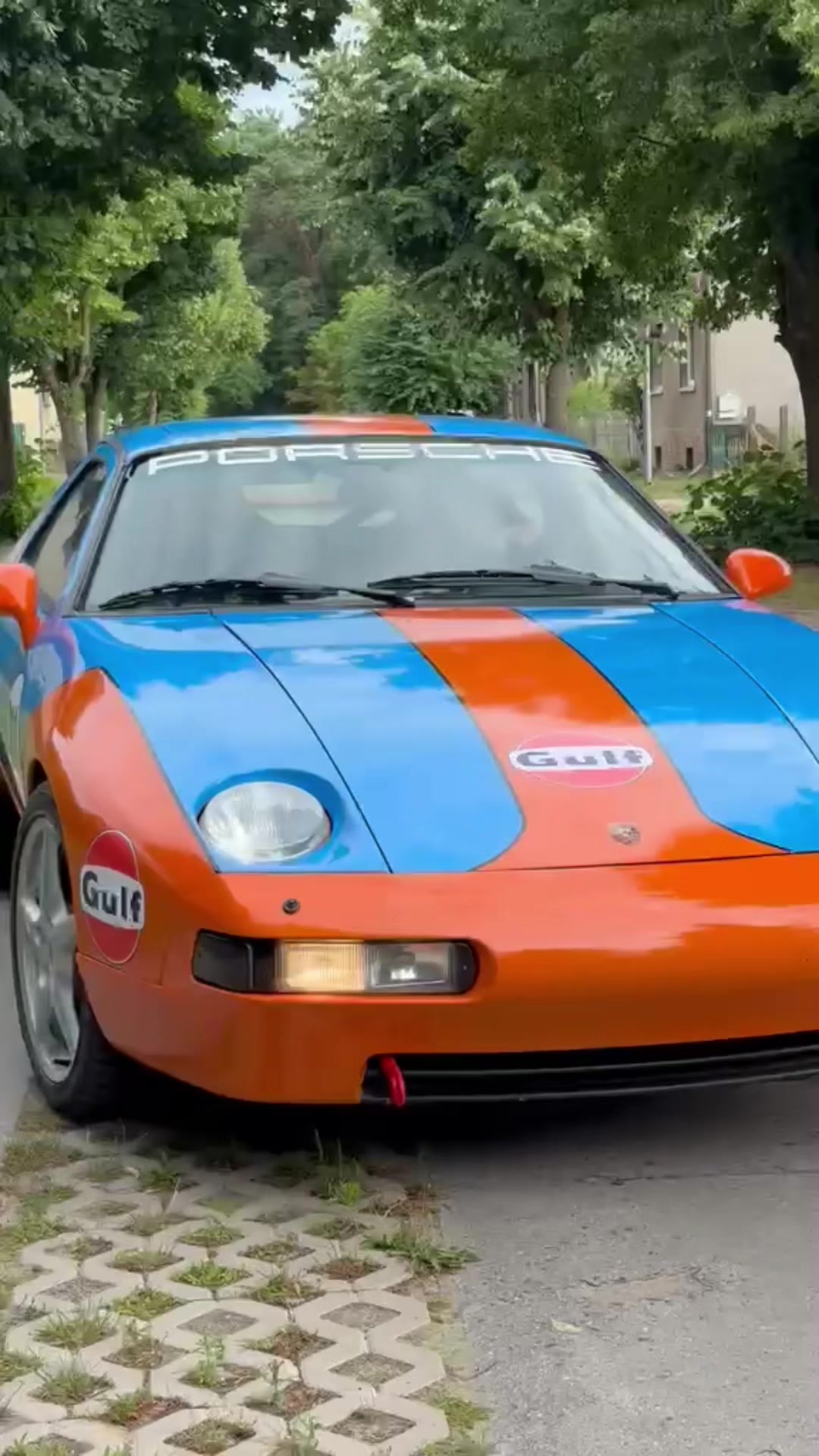 @Multipla 135i / Porsche 928 S4