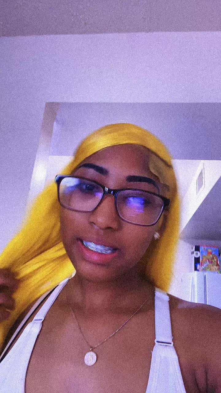 @Miyahhxoxo._