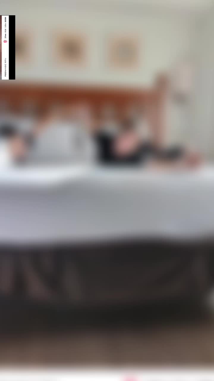 @Luna